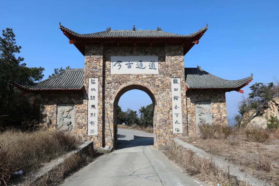 回龙仙寺庙001.jpg